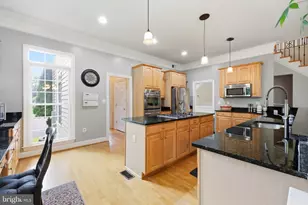 9205 Frst Grns Dr, Lorton, VA 22079 - Photo 15