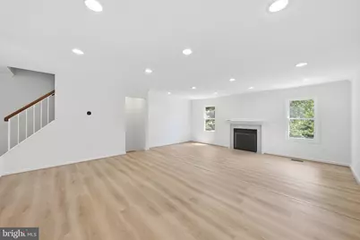 10153 Turnberry Place, Oakton, VA 22124 - Photo 11