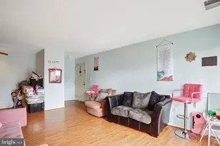 541 Florida Ave, Herndon, VA 20170 - Photo 3