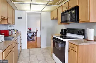 541 Florida Ave, Herndon, VA 20170 - Photo 11