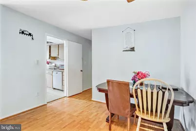 541 Florida Avenue #101, Herndon, VA 20170 - Photo 7