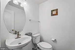 12960 Park Crescent Cir, Herndon, VA 20171 - Photo 17