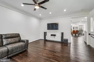 12960 Park Crescent Cir, Herndon, VA 20171 - Photo 7