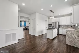 12960 Park Crescent Cir, Herndon, VA 20171 - Photo 11