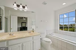 12960 Park Crescent Cir, Herndon, VA 20171 - Photo 23