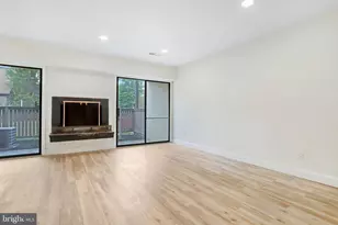 8067 Pantano Pl, Alexandria, VA 22309 - Photo 9