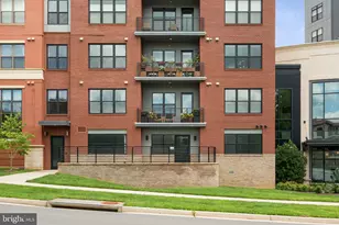 2960 Vaden Dr, Fairfax, VA 22031 - Photo 5