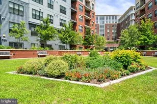 2960 Vaden Dr, Fairfax, VA 22031 - Photo 33