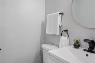 10108 Ebenshire Ct, Oakton, VA 22124 - Photo 7