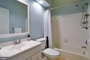 7701 Lafayette Forest Dr, Annandale, VA 22003 - Photo 17