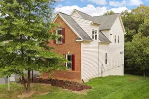 8500 Indian Paintbrush Way, Lorton, VA 22079 - Photo 7