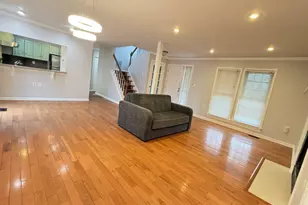 10933 Adare Dr, Fairfax, VA 22032 - Photo 7