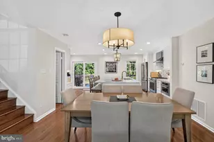 4266 Fox Lake Dr, Fairfax, VA 22033 - Photo 11