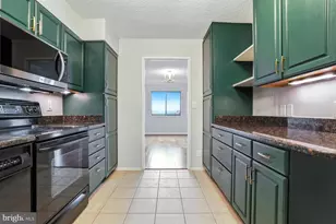 5904 Mt Eagle Dr, Alexandria, VA 22303 - Photo 21