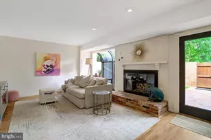 1956 Hopewood Dr, Falls Church, VA 22043 - Photo 25