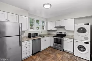 14409 Turin Ln, Centreville, VA 20121 - Photo 7