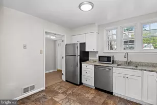 14409 Turin Ln, Centreville, VA 20121 - Photo 15