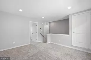 2908 Penny Ln, Fairfax, VA 22031 - Photo 25
