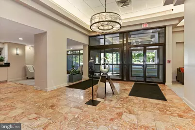1808 Old Meadow Road #302, McLean, VA 22102 - Photo 3