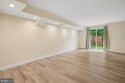 8562 Springfield Oaks Drive, Springfield, VA 22153 - Photo 7