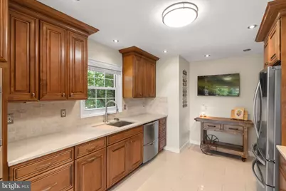 6320 Manchester Way, Alexandria, VA 22304 - Photo 7
