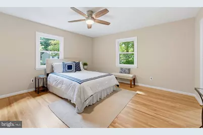 7235 Hadlow Drive, Springfield, VA 22152 - Photo 19