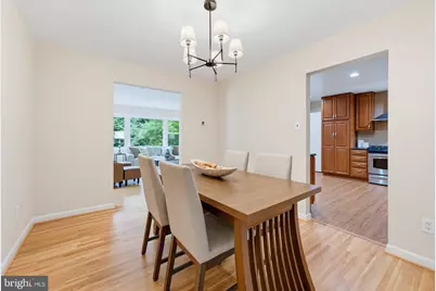 7235 Hadlow Drive, Springfield, VA 22152 - Photo 13