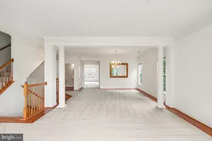 5625 Harrington Falls Ln, Alexandria, VA 22312 - Photo 5