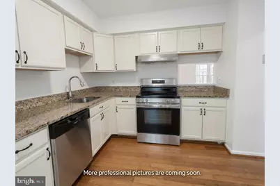 14829 Hancock Court, Centreville, VA 20120 - Photo 3