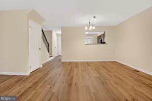 14643 Stone Range Dr, Centreville, VA 20120 - Photo 9