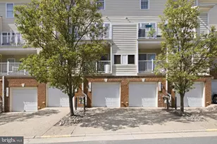4473 Beacon Grove Cir, Fairfax, VA 22033 - Photo 3