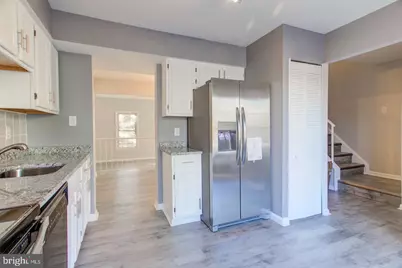 5416 New London Park Drive, Fairfax, VA 22032 - Photo 3