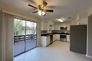 14262 Heritage Crossing Ln, Centreville, VA 20120 - Photo 3