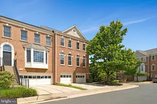 12850 Fair Heights Dr, Fairfax, VA 22033 - Photo 61