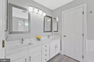 12850 Fair Heights Dr, Fairfax, VA 22033 - Photo 31