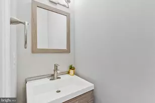 12850 Fair Heights Dr, Fairfax, VA 22033 - Photo 21