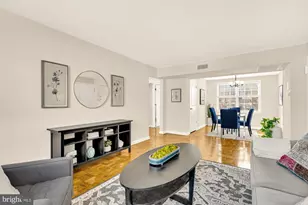 6715 W Wakefield Dr, Alexandria, VA 22307 - Photo 9