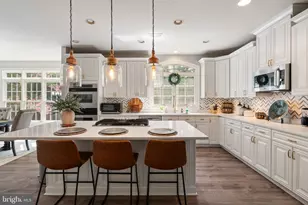 13757 Royal Red Terrace, Chantilly, VA 20151 - Photo 15