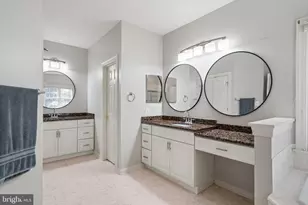 13757 Royal Red Terrace, Chantilly, VA 20151 - Photo 33
