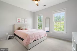 13757 Royal Red Terrace, Chantilly, VA 20151 - Photo 37