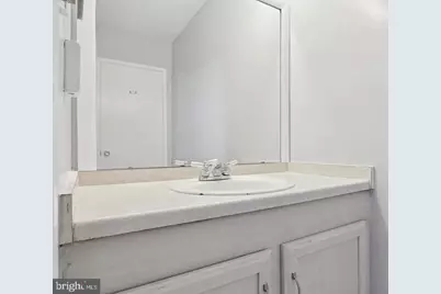 1635 Parkcrest Circle #201, Reston, VA 20190 - Photo 17