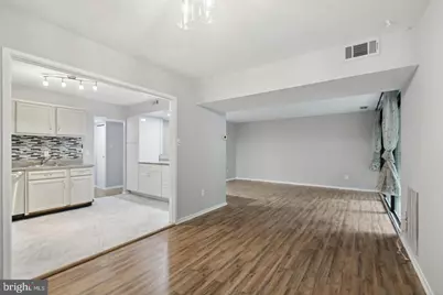 1635 Parkcrest Circle #201, Reston, VA 20190 - Photo 9