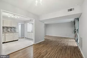 1635 Parkcrest Cir, Reston, VA 20190 - Photo 9