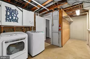 6527 Coachleigh Way, Alexandria, VA 22315 - Photo 21