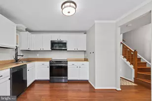 6527 Coachleigh Way, Alexandria, VA 22315 - Photo 9