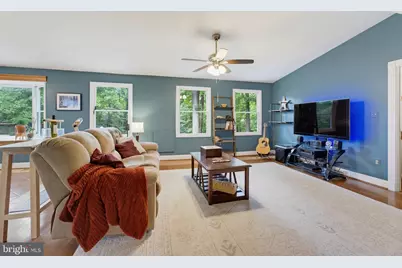 9660 Boyett, Fairfax, VA 22032 - Photo 11