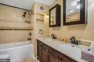 6039 Heatherwood Dr, Alexandria, VA 22310 - Photo 23