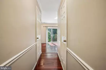 6039 Heatherwood Drive, Alexandria, VA 22310 - Photo 9