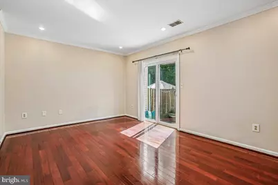 6039 Heatherwood Drive, Alexandria, VA 22310 - Photo 13