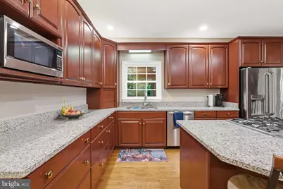 1172 Robindale Drive, Great Falls, VA 22066 - Photo 17